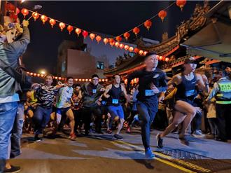 南瑤宮整修空間不足 除夕路跑迎頭香喊卡