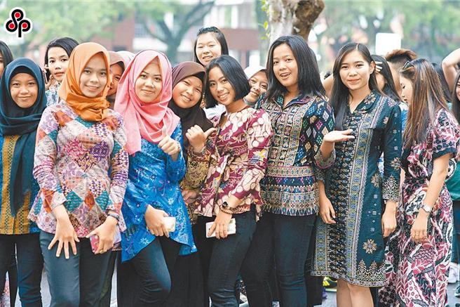 教育部与经济部共同推动「促进国际生来台暨留实施计画」，将于欧美与新南向国家设置海外基地，1月底前预计于越南、印尼、菲律宾等国家设置3个海外基地。（示意图／本报资料照）