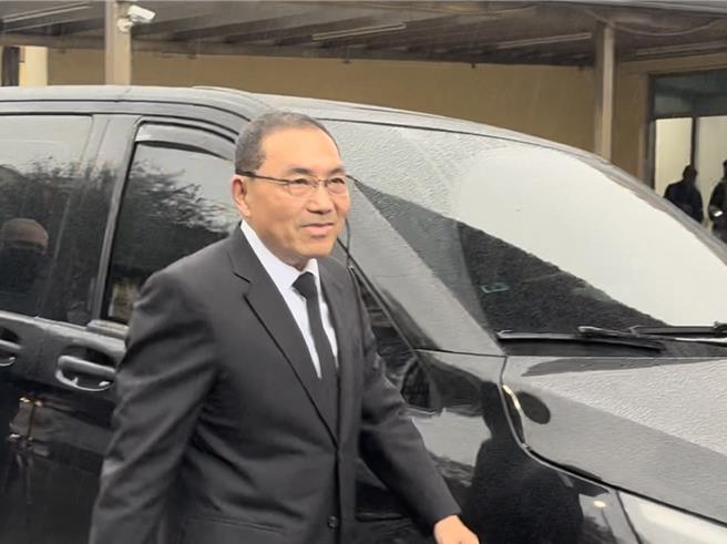 新北市长侯友宜中午12时50分许抵达会场。（柯毓庭摄）