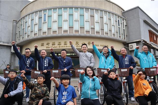 竹北市公所去年编列8000万预算增设电辅车，25日举办启程说明会。（邱立雅摄）