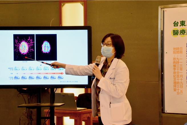 台東馬偕兒童暨青少年精神科醫師莫嘉敏提醒，注意力不足過動症的小孩，腦部發育較正常小孩慢2年。（台東馬偕醫院提供／蔡旻妤台東傳真）