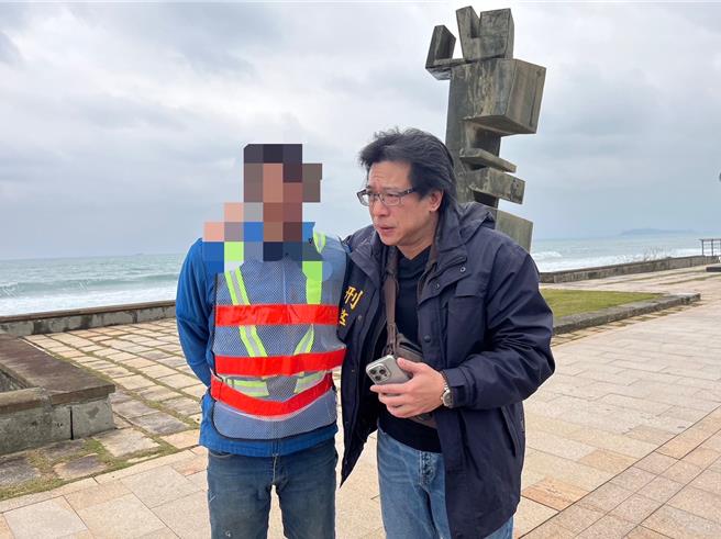 基隆市暖暖區23日深夜發生糾眾砸車案件，警方成立專案小組追查，25日將何姓主嫌等5人查緝到案，偵詢後將移送基隆地檢署偵辦。（翻攝照片／張志康基隆傳真）