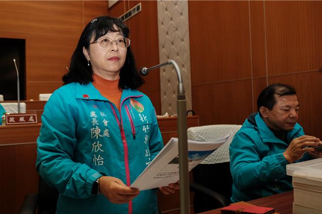 新竹縣縣民保險因沒有保險公司承包，社會處長陳欣怡指轉型「縣民意外事故致死救助金」，由縣府直接受理。（羅浚濱攝）