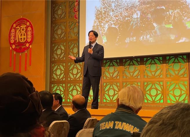 民进党总统当选人赖清德今参加桃园感恩餐会，虽然桃园６席立委全军覆没，他强调基层服务不中断。（民眾提供／吕筱蝉桃园传真）