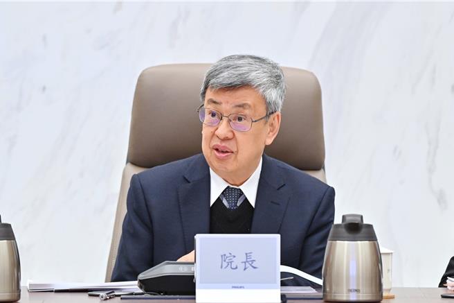 行政院长陈建仁今日主持首场道安会报。(行政院提供)