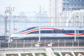 陸「八縱八橫」高鐵網 建成3.61萬公里