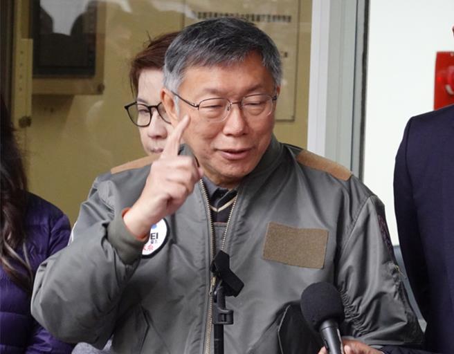 民眾党主席柯文哲表示，在听完两党人选的想法后，8位民眾党立委将会共同决定要支持哪组候选人。（姚志平摄）