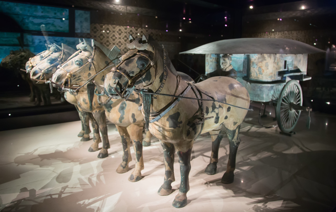 秦始皇陵城外西侧1号墓出土四轮车，还有不同形制与用途的车辆，让考古学家惊呼连连。(示意图/shutterstock/达志)
