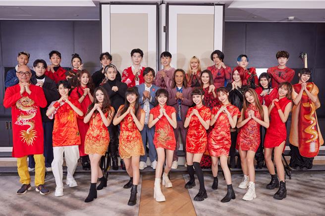 華研國際日前舉辦年終尾牙宴，現場氣氛熱鬧。（華研國際提供）