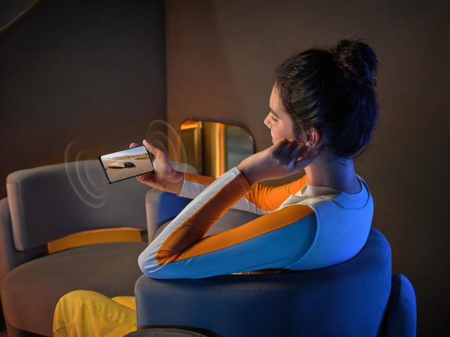 POCO X6 系列皆配備6.67 吋 CrystalRes 1.5K Flow AMOLED螢幕，並且都具備 PWM 護眼功能。（POCO提供／古明弘台北傳真）