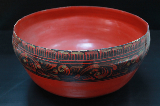 漆器傳承長達8千年，但顏色卻以紅與黑居多，其實與自然因素、色彩崇拜有關。(示意圖/shutterstock/達志)