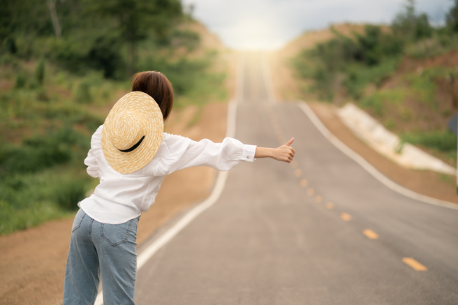 南韩一名女大生上网发文提醒，不要随便搭便车，避免发生危险。（示意图：shutterstock／达志）