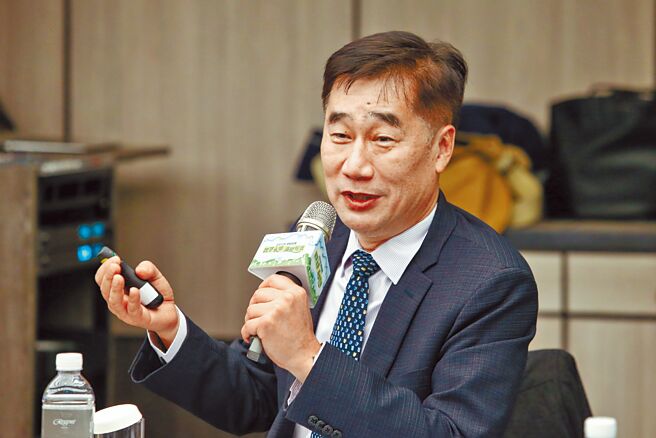 旺旺中时ESG论坛「智慧永续 循环经济」论坛。康和综合证券总经理邱荣澄（见图）出席。（邓博仁摄）