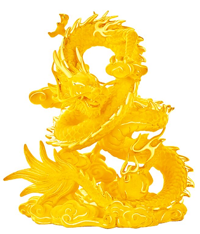 SOGO天母店周大福龍年系列，龍騰四海黃金擺件（金重約1兩）推薦價13萬8000元，依當日金價計算為準。（SOGO提供）