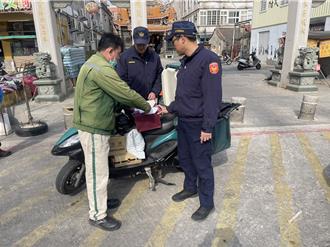 代收貨款17萬！金門女網購保養品 宅配運將機警報案阻詐　