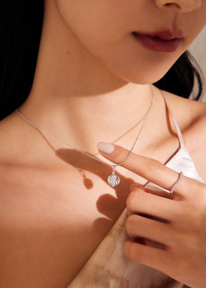 vacanza V Class 女神系列 · 纯银项炼，1780元。（vacanza 提供）