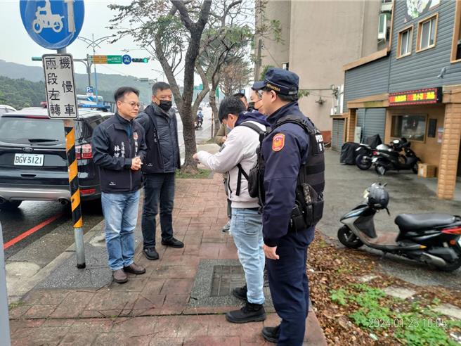 桃园警分局会同交通局、中坜工务段、里办公室等进行交通节点现地会勘。（桃园警分局提供／陈梦茹桃园传真）