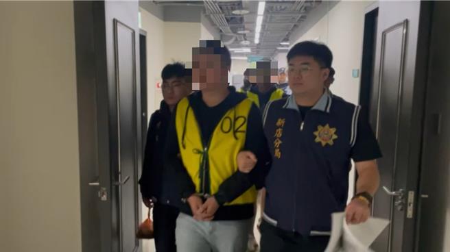 警方逮捕竹联帮齐天会7名干部、成员及2名少年。（新北市警察局提供）