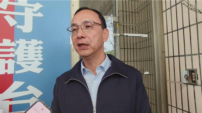 国民党主席朱立伦表示，过年后发布地方党部新主委。（廖素慧摄）