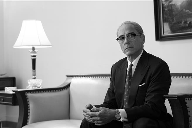 小劳勃道尼以《奥本海默》暌违15年再度入围奥斯卡最佳男配角。（UIP提供）