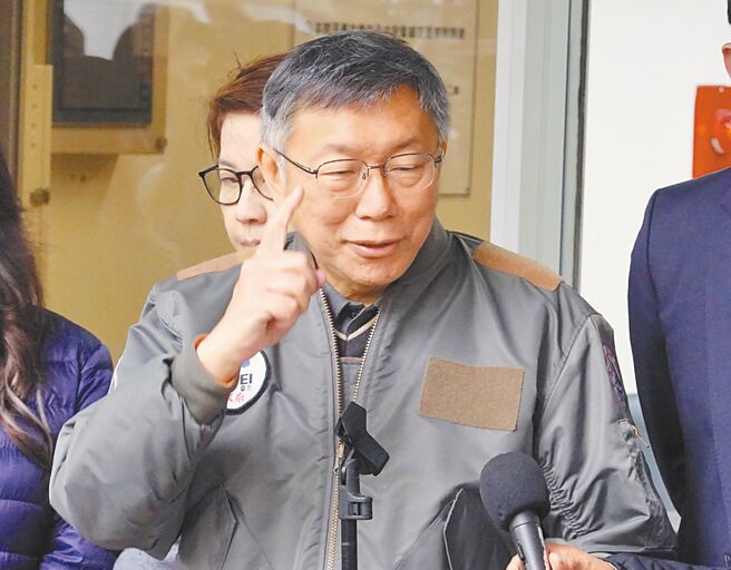 民眾党主席柯文哲26日与党籍立委当选人举行晨会，针对立法院正副院长选举，柯表示投票会团进团出，跑票就开除党籍。（姚志平摄）