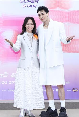 口誤遭LE SSERAFIM粉絲炎上 黃偉晉深夜道歉：真沒別的意思