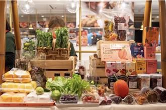 臺东年味市集快闪台北 有机农产、高檔海鲜开卖狂涌人潮