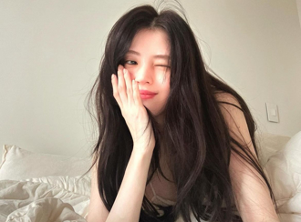 仙女下凡辛苦了！韓韶禧「咬筆蓋」美到出圈　探索概念出現多部爆紅神作