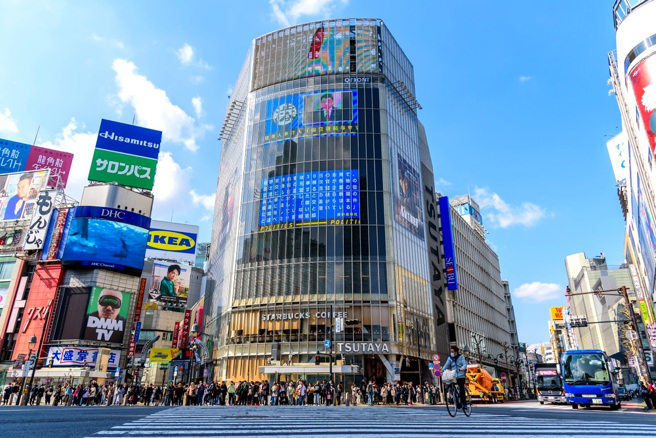 日本東京灣28日上午發生規模4.8地震，深度約80公里，包括東京都23個區域及鄰近的神奈川縣都感受到4級搖晃。圖為東京鬧區澀谷。（資料照：shutterstock／達志）