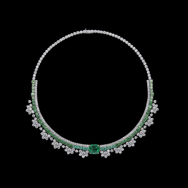 Dior Delicat祖母綠鑽石項鍊。（DIOR提供)