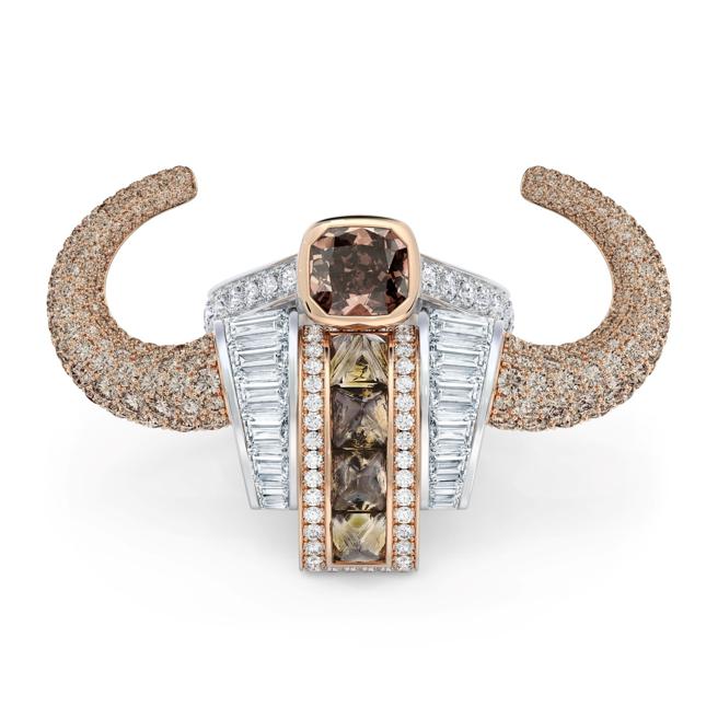 De Beers Forces of Nature系列水牛戒指，490萬元。（De Beers提供）