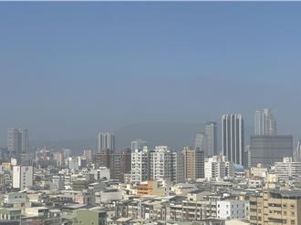 境外汙染南移累積 高雄空品測站全數亮橘燈