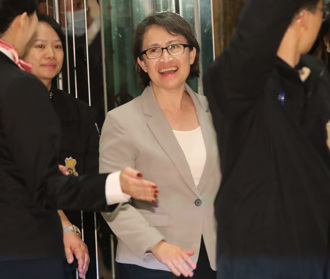 萧美琴二度确诊！赴苗栗谢票鼻塞「快筛呈阳性」 活动急喊卡