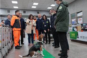 海委會主委視察小三通安檢 管碧玲：春節全力圍堵非洲豬瘟