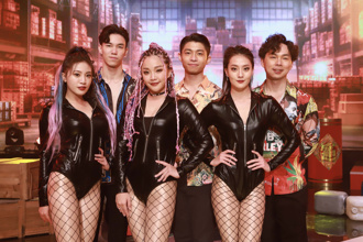 熊霓開衩到腿跟「超私密視角」曝光 火辣熱舞尖叫聲爆棚