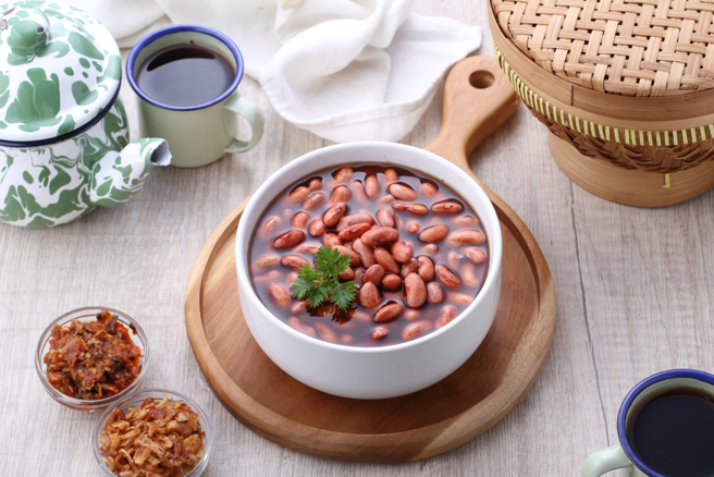 红豆是不少人都喜欢的食材，常被制成各式各样的甜品，其实它能为身体带来许多正面影响。（示意图：shutterstock／达志）