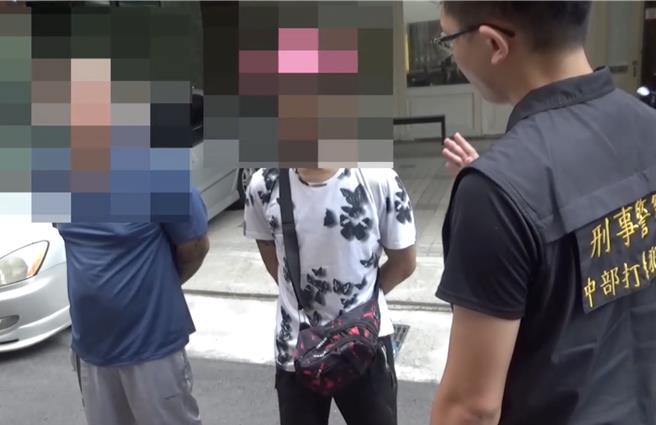 刑事局中打破获跨境运送毒包裹案，逮捕在台负责接收、转运的马姓男子（右）及苏姓男子（左）。（警方提供／王煌忠台中传真）