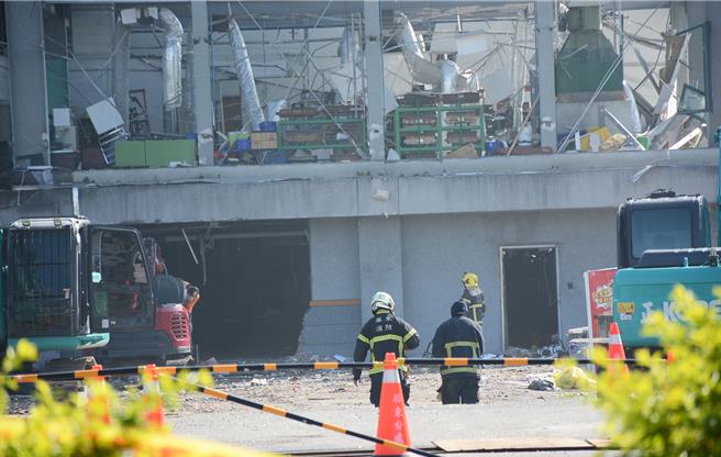 明扬大火酿10死，屏检侦结，董事长等6人遭起诉。(本报资料照片)