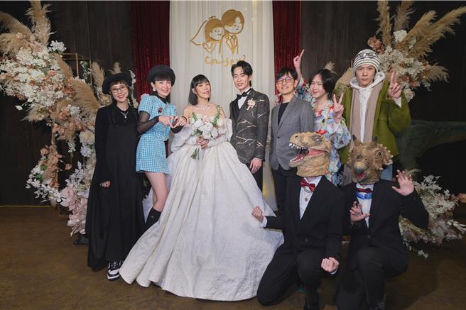 脆樂團29日在台北舉辦浪漫婚禮。（好多音樂提供）