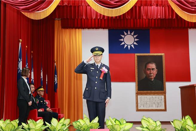 屏东县警局主秘由郝心诚接任。(警方提供)
