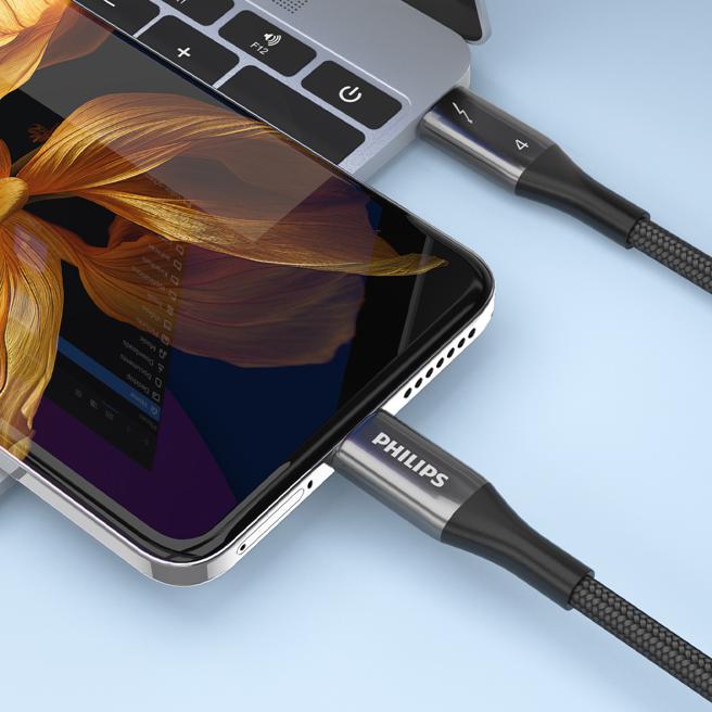 PHILIPS Thunderbolt4影音传输快充线，最快传输速度可达40Gbps。（PHILIPS提供／古明弘台北传真）