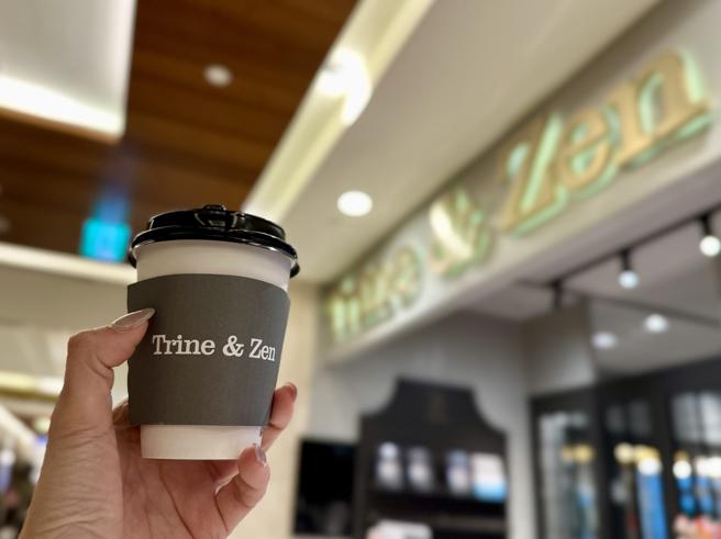 微风联名卡卡友享有兑换免费咖啡服务。（微风提供）