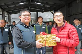 表揚基隆清潔隊員辛勞 謝國樑：2月起提高獎金最高領1萬