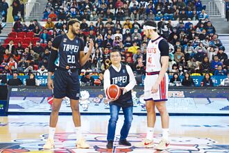 PLG例行賽 富邦勇士邀萊爾富陳建成開球