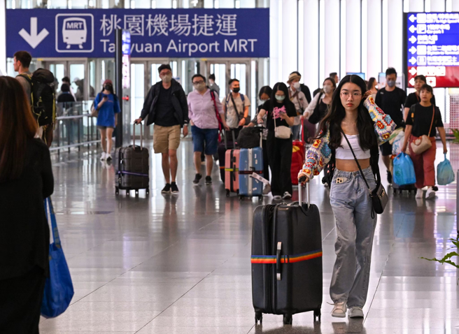 有網友解釋，會在台灣花三萬住一晚的客群，出國玩也都是頂級行程，通常跟「不如出國」的客群是不同。(資料照)
