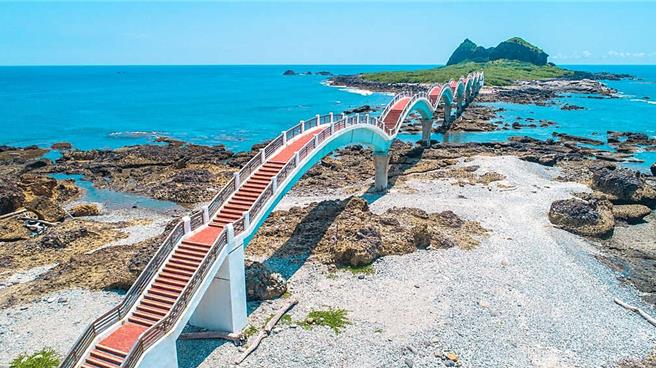 东海岸三仙台游憩区地标「八拱桥」将于2月5日有条件开放民眾通行。（东管处提供／萧嘉蕙台东传真）