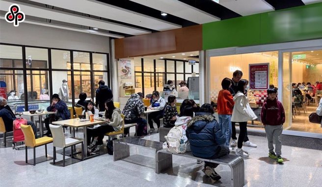 台北市建管处8日起至26日止，针对此类型场所进行无预警的动态公共安全检查，共计检查44家场所，其中违反建管法令规定者有3家，分别各处12至18万元罚锾。示意图，非涉及场所。(本报资料照片)