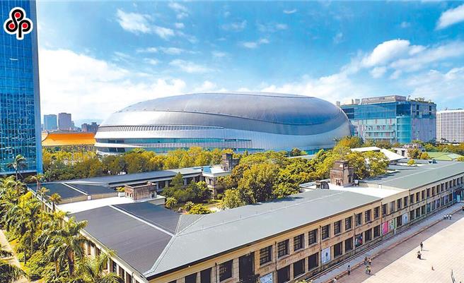 传出首位可能在大巨蛋开演唱会的艺人，就是知名歌手周杰伦，时间就订在五月底，预计开两场以上。对此远雄方面则否认，并表示目前没有演唱会相关排程，目前体育馆仍旧以举办体育赛事为主。（本报资料照片）