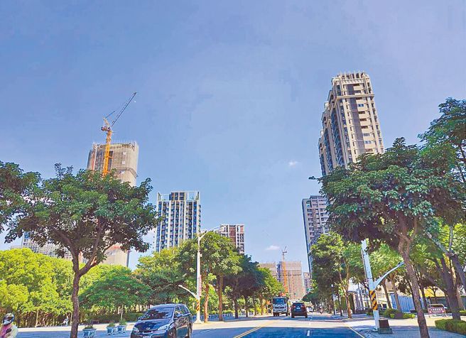 台湾房屋鸟笼化持续加剧中，2023年「建物买卖移转的平均面积」平均约29.7坪，创史上新低。（示意图／资料照）