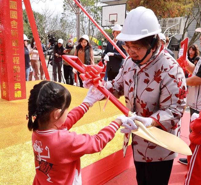 宜蘭縣羅東鎮立幼兒園「幼幼專班」園舍新建工程，耗資7068萬元，為全台首創公設公辦的幼兒園。（羅東鎮公所提供／吳佩蓉宜蘭傳真）